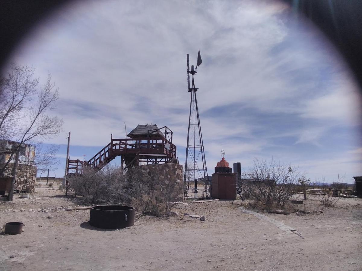 La Loma Del Chivo Llc Stone Cottage Alternative Building Marathon Buitenkant foto